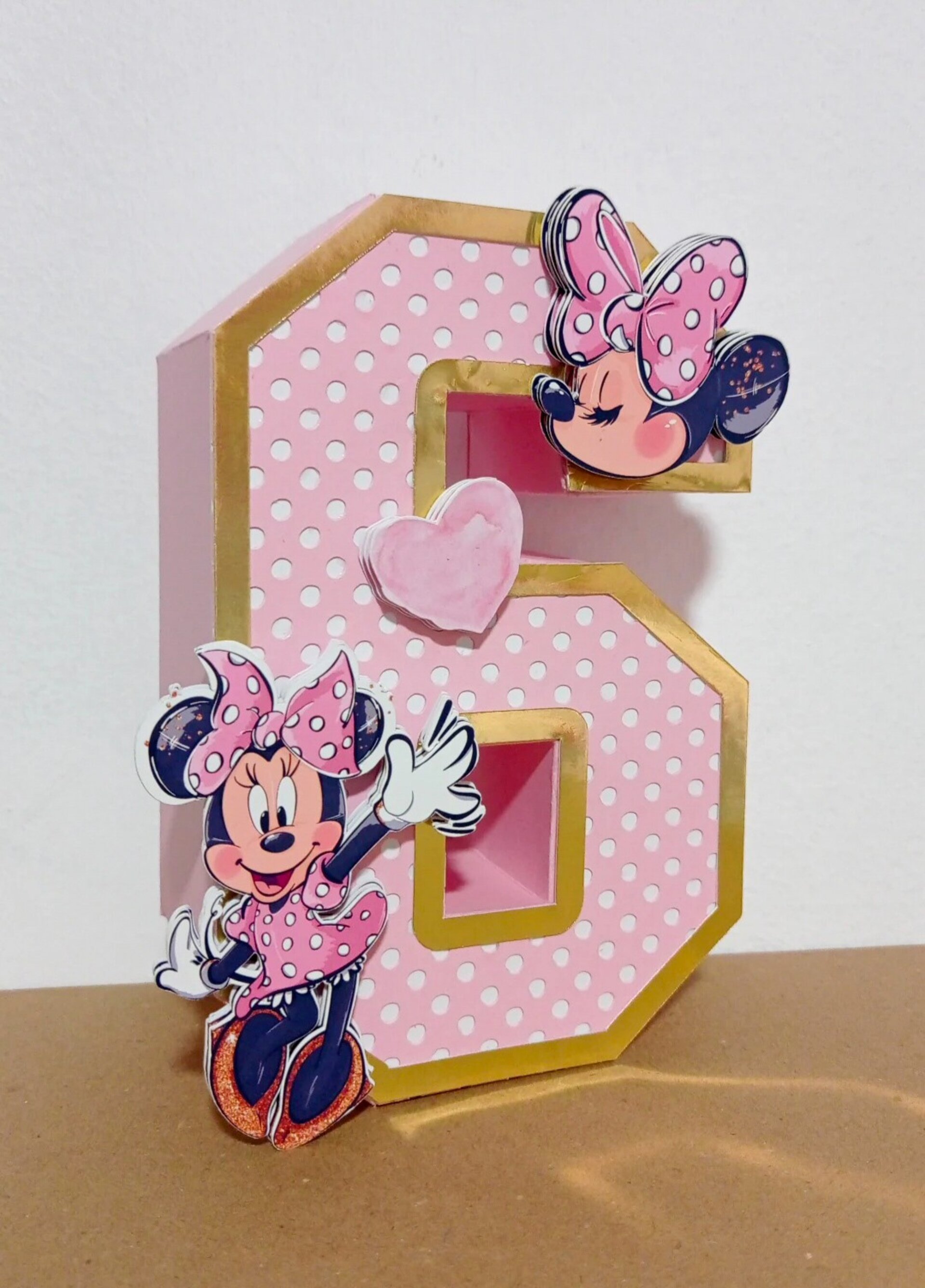 Letra 3D decorativa - 3